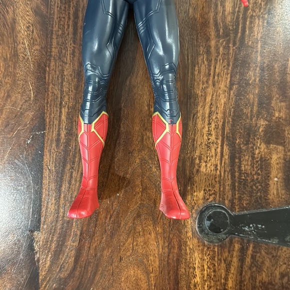 Bundle of Avengers Action Figures - Iron Man and Spider-Man - Picture 7 of 10